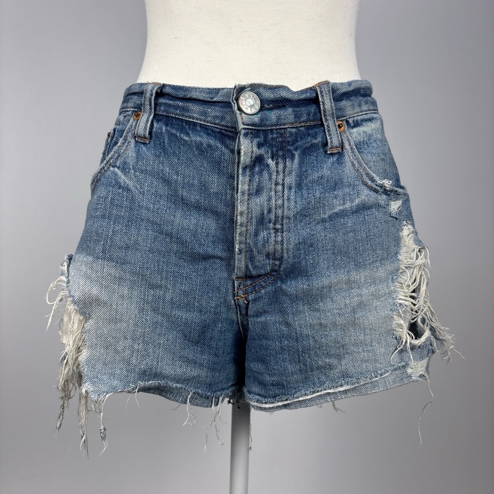 Vintage-Inspired BDG TOMGIRL 29W Distressed Blue Denim Women's Shorts